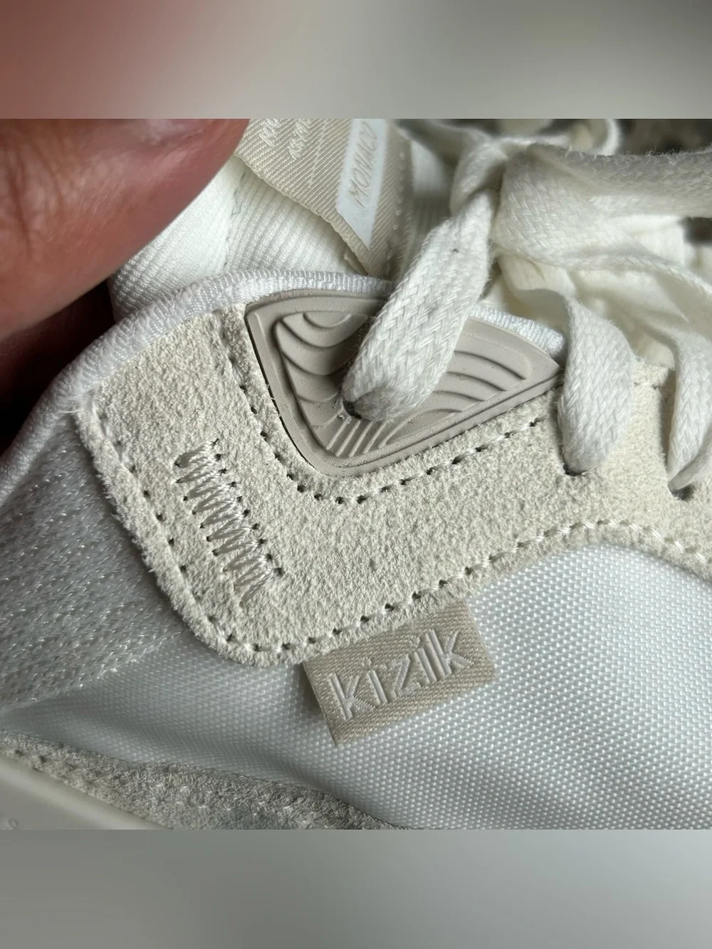 Kizik Monaco Shoes Womens 8.5 White Moonbeam Hands Free Slip On Comfort Sneakers
